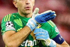 红魔曼联腾哈格领航，逆袭曼城跃升联赛积分榜新高度